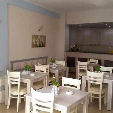 Pallada Aparthotel 2*