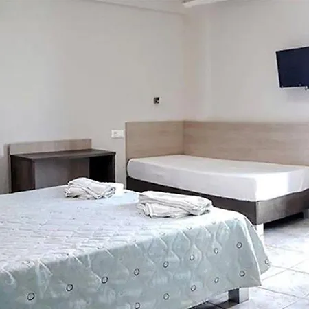 Pallada Aparthotel 2*